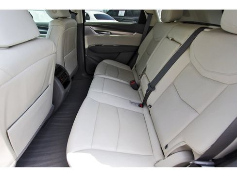 Certified 2023 Cadillac XT5 Premium Luxury w/ Technology Package FWD image 7