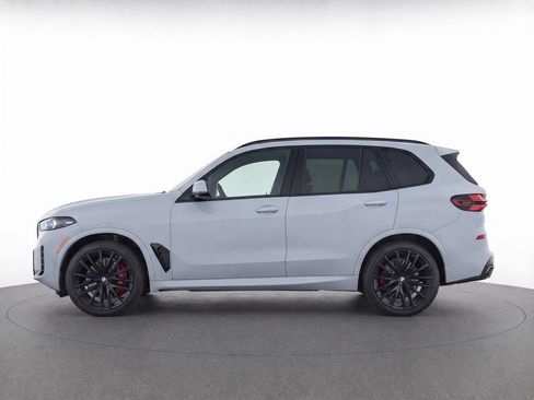 Used 2026 BMW X5 xDrive40i w/ M Sport Package AWD/4WD image 31