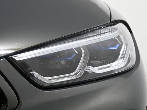 Used 2022 BMW M8 Competition image 19