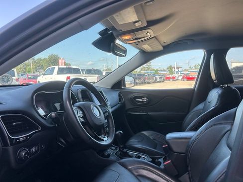 Used 2023 Jeep Cherokee Altitude Lux AWD/4WD image 5