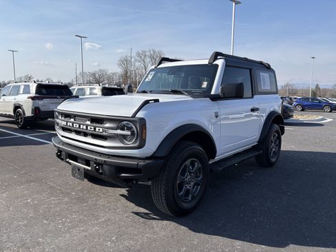 Used 2024 Ford Bronco Big Bend image 3