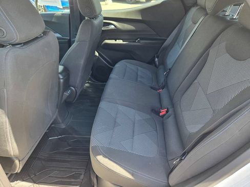 Used 2027 Chevrolet Bolt LT w/ Comfort Package FWD image 10