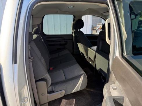 Used 2013 GMC Sierra 3500 SLE w/ SLE Preferred Package image 6