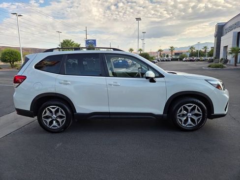 Used 2020 Subaru Forester Premium w/ Popular Package #1 AWD/4WD image 3