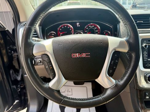 Used 2016 GMC Acadia SLT w/ Premium Edition FWD image 13