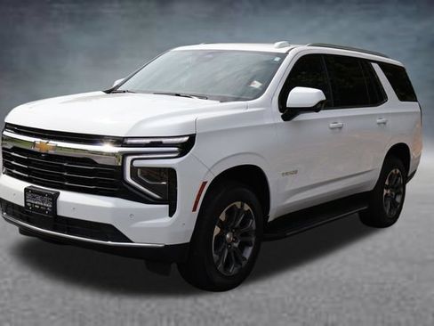Used 2025 Chevrolet Tahoe LS AWD/4WD image 28