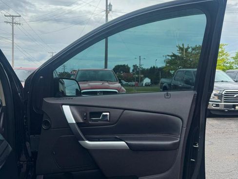 Used 2013 Ford Edge SEL AWD/4WD image 17