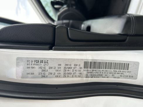 Used 2018 Jeep Grand Cherokee Altitude image 25