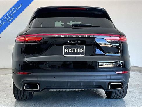 Used 2022 Porsche Cayenne AWD/4WD image 5