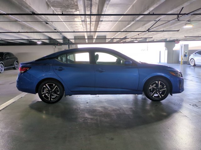 Used 2024 Nissan Sentra SV FWD image 4