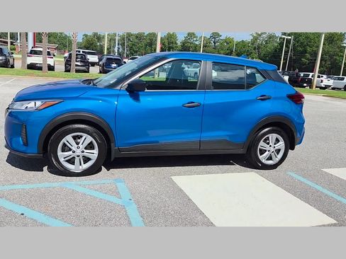 Used 2025 Nissan Kicks Play S FWD image 23