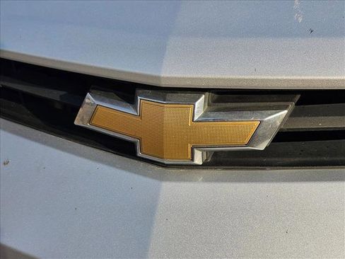 Used 2017 Chevrolet Camaro LT image 9