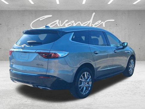 Used 2023 Buick Enclave Premium w/ Experience Buick Package FWD image 20
