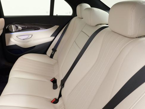 Used 2021 Mercedes-Benz E 350 Sedan image 52