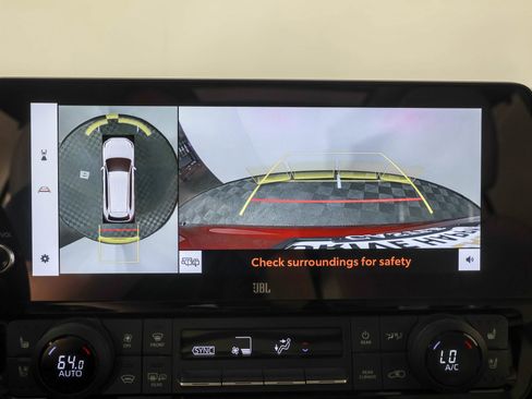 Used 2024 Toyota Grand Highlander AWD image 8