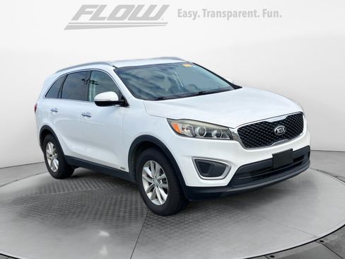 Used 2017 Kia Sorento AWD image 1