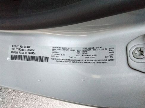 New 2026 Chrysler Pacifica Select image 13