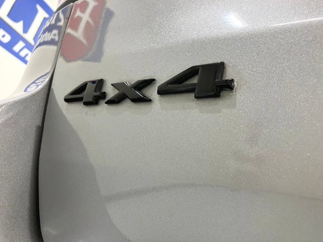 Used 2020 Jeep Grand Cherokee Altitude AWD/4WD image 15