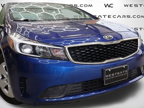 Used 2017 Kia Forte LX image 36