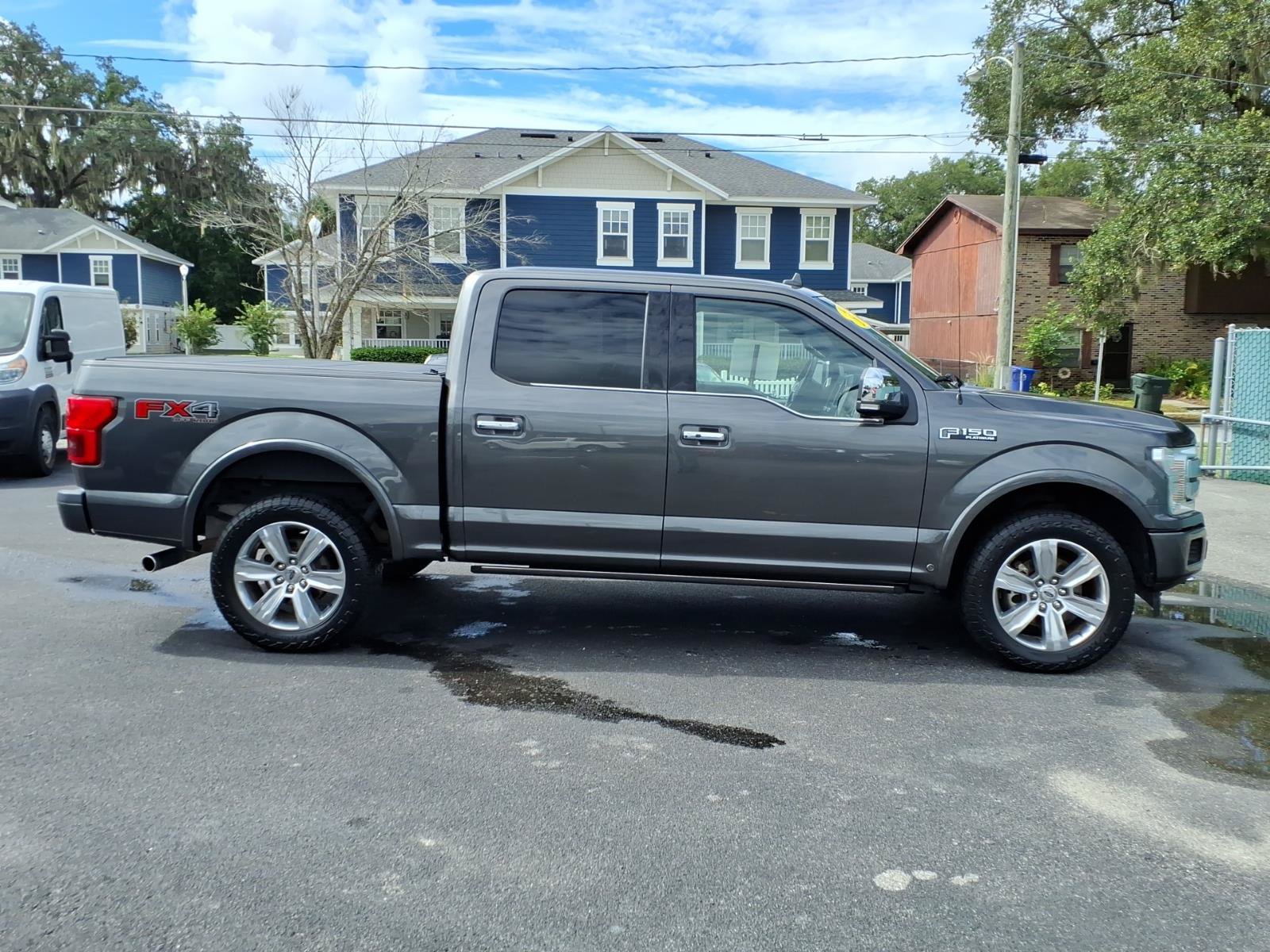 Used 2018 Ford F150 Platinum w/ Equipment Group 701A Luxury AWD/4WD image 6