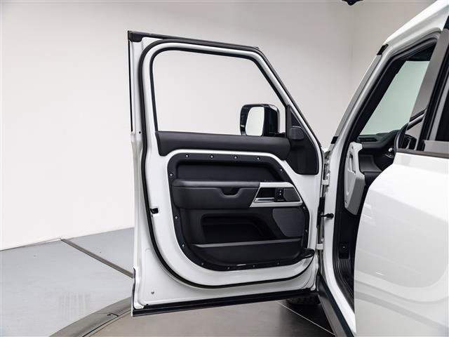 Used 2023 Land Rover Defender 110 S AWD/4WD image 25