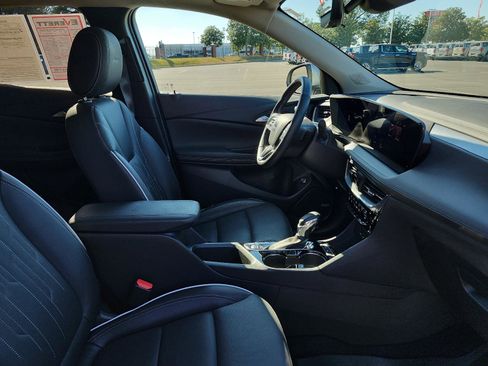 Certified 2025 Buick Encore GX Avenir w/ Avenir Technology Package image 7