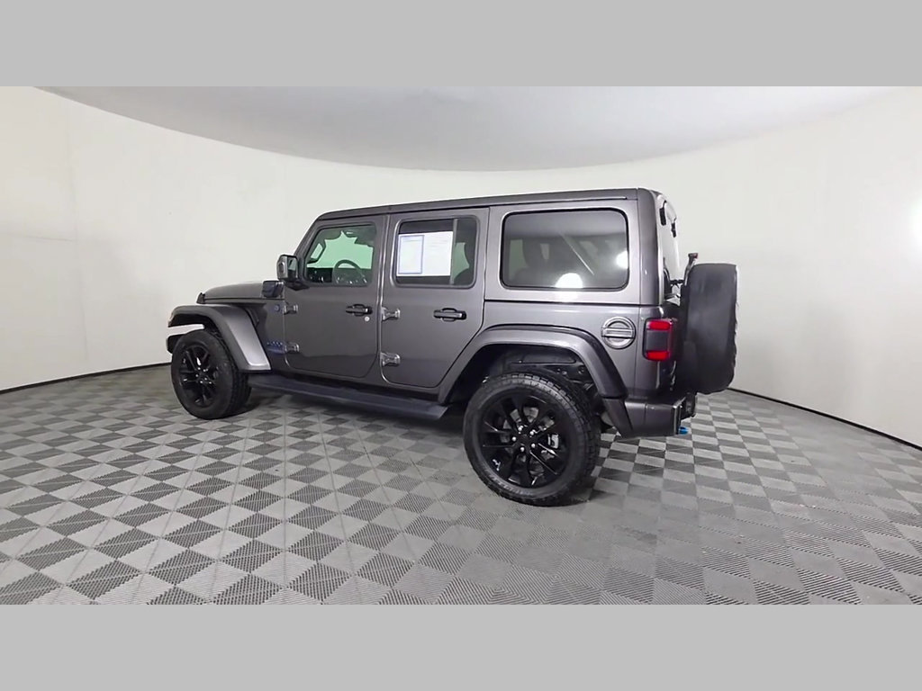 Used 2021 Jeep Wrangler Unlimited Sahara AWD/4WD image 12