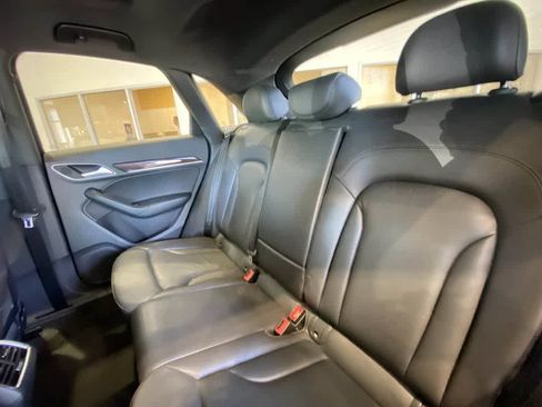 Used 2018 Audi Q3 2.0T Premium Plus w/ Premium Plus Package AWD/4WD image 25