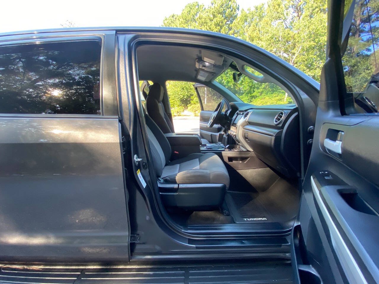 Used 2015 Toyota Tundra SR5 w/ TRD Off Road Package AWD/4WD image 50