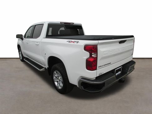 Used 2021 Chevrolet Silverado 1500 LT w/ Bed Protection Package AWD/4WD image 3