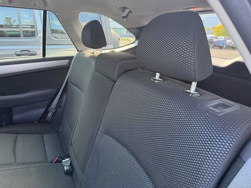Used 2017 Subaru Outback 2.5i Premium AWD/4WD image 10
