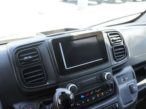 Used 2025 RAM ProMaster 2500 w/ Convenience Group FWD image 15