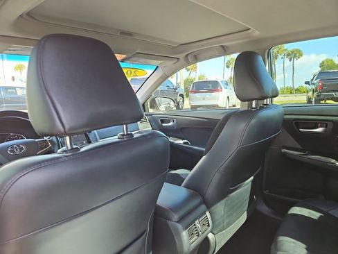 Used 2015 Toyota Camry XSE image 11
