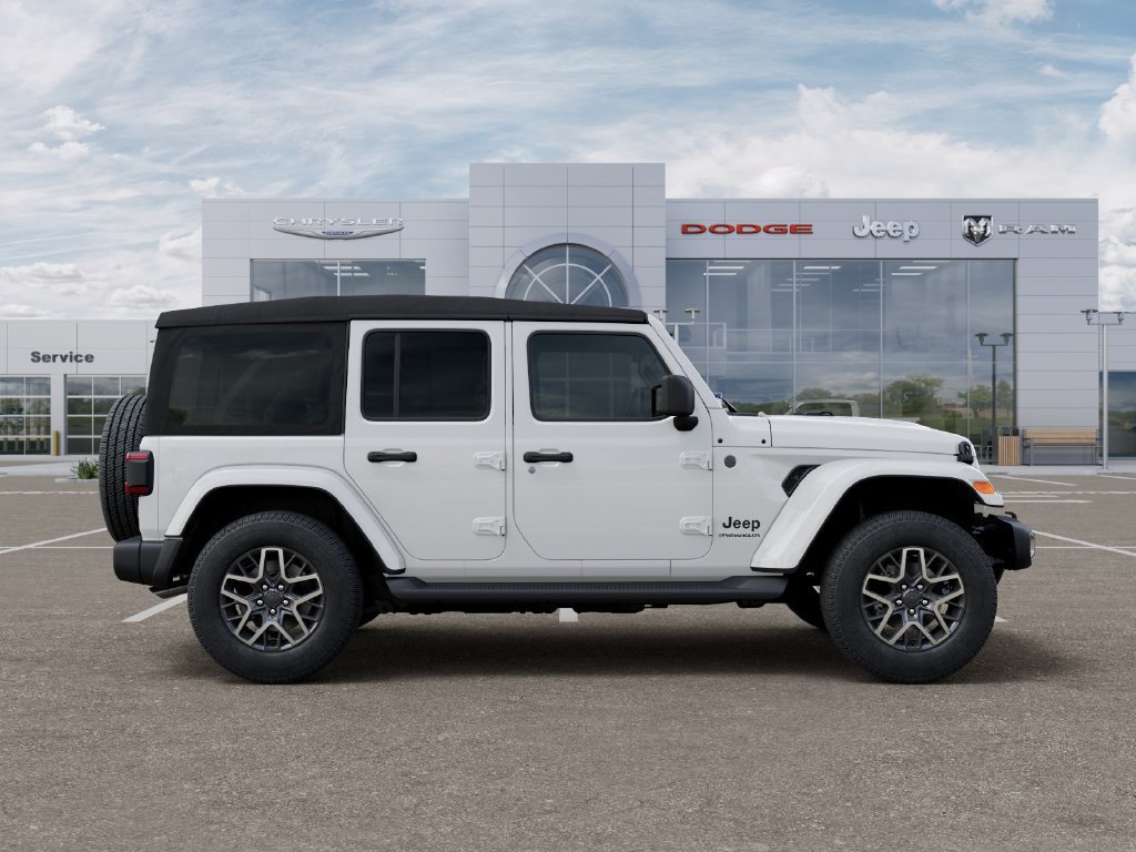 New 2026 Jeep Wrangler Unlimited Sahara AWD/4WD image 22
