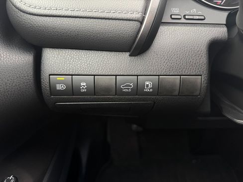 Used 2021 Toyota Camry SE image 13