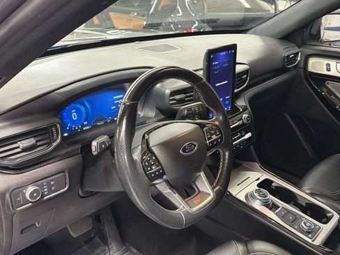 Used 2022 Ford Explorer ST w/ Equipment Group 401A AWD/4WD image 19