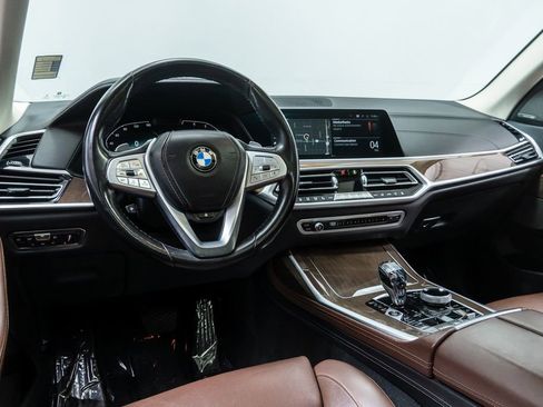 Used 2020 BMW X7 xDrive50i w/ Dynamic Handling Package AWD/4WD image 4