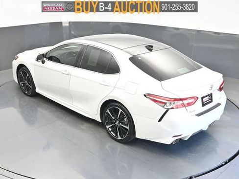 Used 2019 Toyota Camry XSE FWD image 30