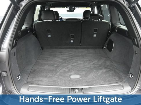 Used 2023 Jeep Grand Cherokee Trailhawk w/ Luxury Tech Group III AWD/4WD image 12