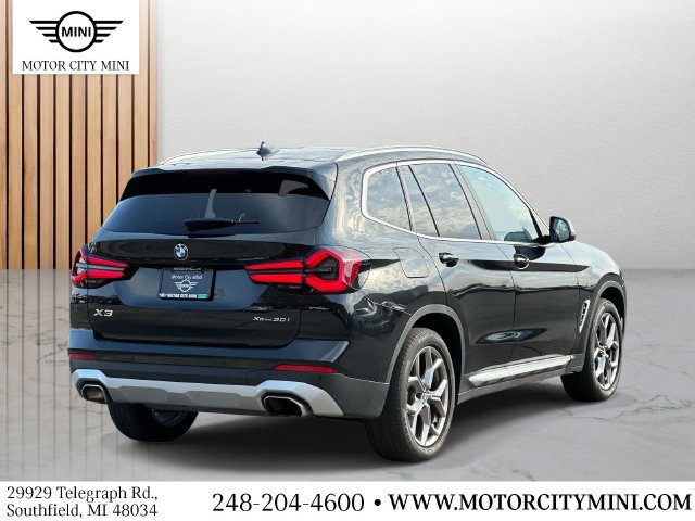 Used 2024 BMW X3 xDrive30i w/ Premium Package w/ZPA AWD/4WD image 4