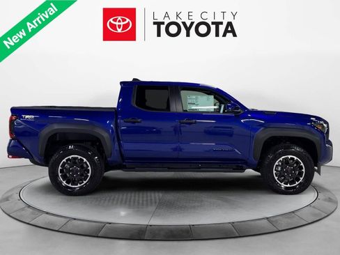 New 2025 Toyota Tacoma TRD Off-Road image 6
