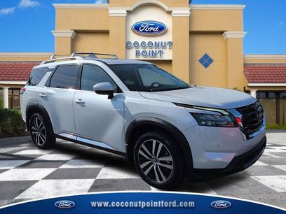 Used 2025 Nissan Pathfinder Platinum w/ Cargo Package