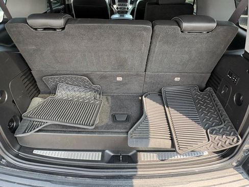 Used 2017 GMC Yukon SLT w/ Premium Edition AWD/4WD image 52