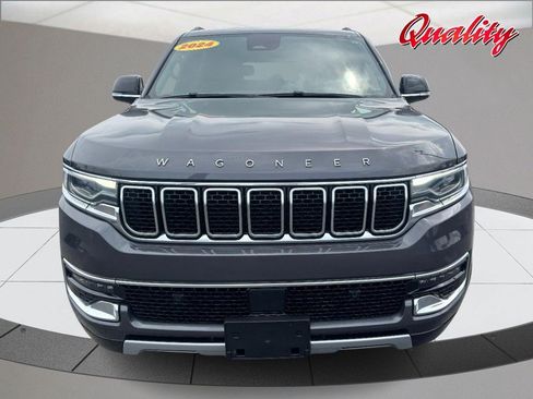 Used 2024 Jeep Wagoneer L Series II w/ Flexible Seating Group AWD/4WD image 10