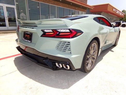 Used 2024 Chevrolet Corvette Stingray Premium Cpe w/ Z51 Performance Package RWD image 6
