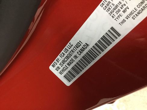 New 2026 Chrysler Pacifica Select image 5