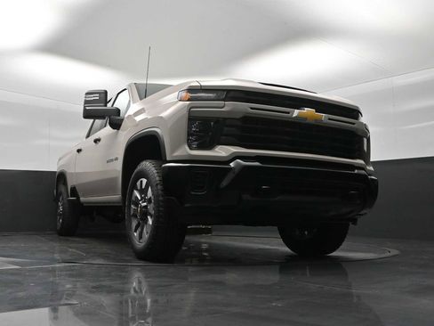 New 2026 Chevrolet Silverado 2500 Custom w/ Custom Convenience Package image 19