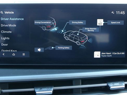 Used 2025 Hyundai Santa Fe SEL image 30