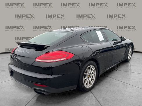 Used 2014 Porsche Panamera 4 image 5