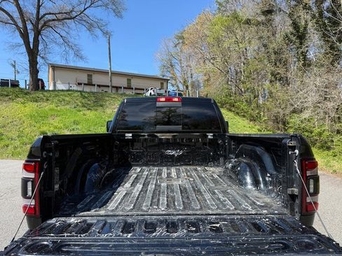 Used 2024 RAM 2500 Laramie w/ Night Edition AWD/4WD image 8